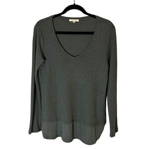 Z Supply Women's V-Neck Waffle Knit Long Sleeve Top- Size Medium